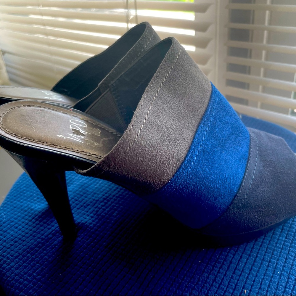Stylish Blue and Gray Suede Women's Mules
